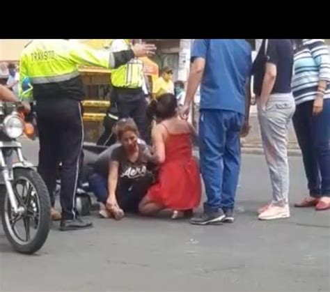 Mujer Resulta Herida Tras Sufrir Accidente De Tr Nsito En La V A Manta