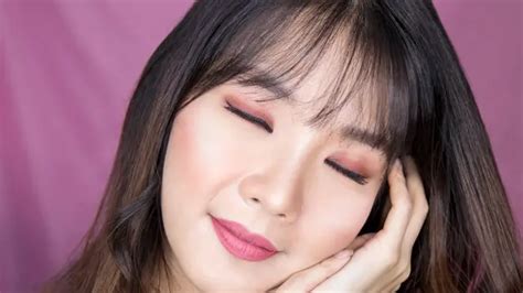 Tutorial Makeup Untuk Tampil Cantik Glowing Di Hari Valentine Beauty