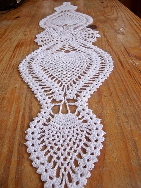 Pineappletablerunner Google Search Crochet Thread Patterns Free