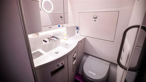 How An Airplane Toilet Works At 40000 Feet The Extraordinary Science