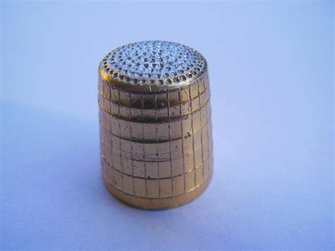 thimble stock photo freeimagescom