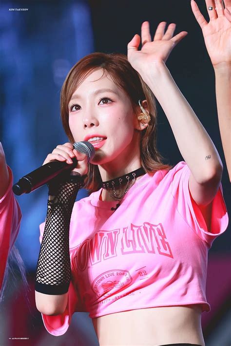 220820 Taeyeon At Smtown Live 2022 Smcu Express Kpopping