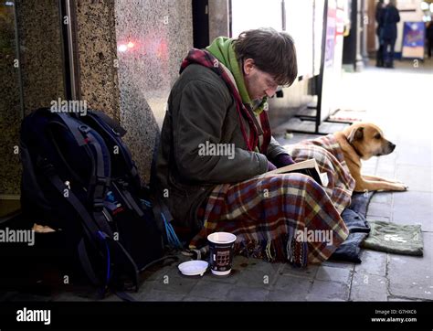 Homelessness In London The Homeless On The Streets Of London Stock