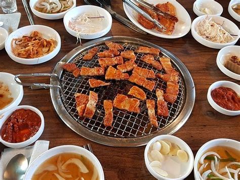 12 comidas típicas da Coreia tteokbokki samgyeopsal etc