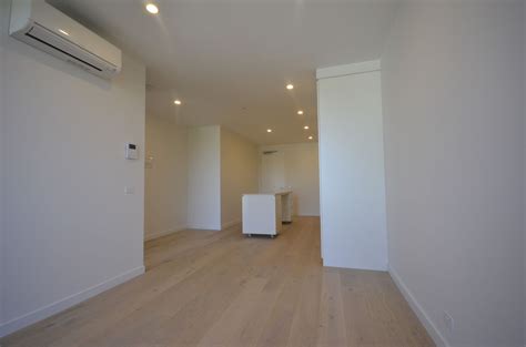 C Nelson Street Ringwood Vic Apartment For Rent