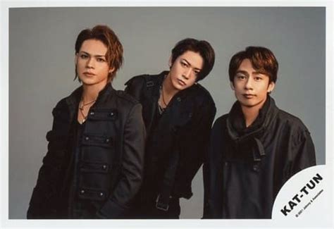 駿河屋 Kat Tun 集合 3人 横型・上半身 シングル「we Just Go Hard Feat Ak 69 Euphoria