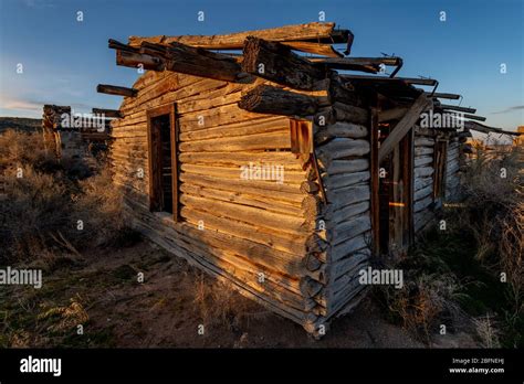 Old Weathered Logs On A Rustic Log Cabin Stock Photo Alamy