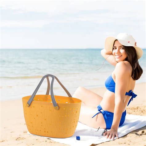 Qianying Plastic Beach Bags Sandproof Outdoor Plastic Portable Travel Bags Washable Tote Bag For