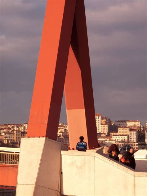 Passerelle Palais Justice Lyon Secret