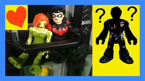 Imaginext Poison Ivy And Nightwing And A Mysterious Figure At Wayne