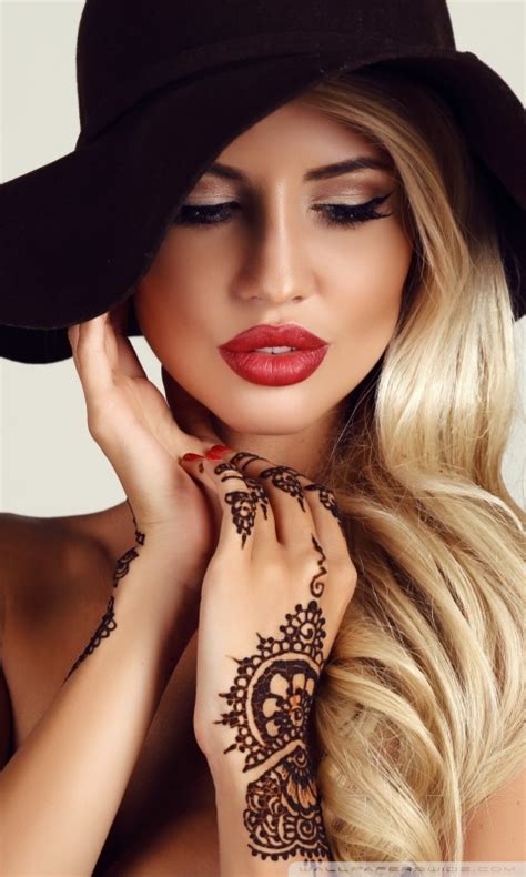 Sweet Blonde Woman K Uhd Wallpaper For Ultrahd Desktop And Tv