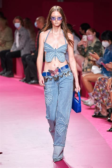 Jeans El Total Look Denim Regresa Para Revivir Lo Mejor De Los 2000