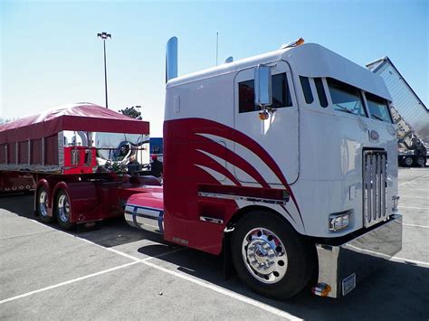 Custom Peterbilt Cabover