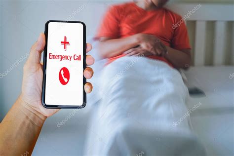 Llamada De Emergencia M Dica Borrosa Un Fondo Humano Enfermo Con Las