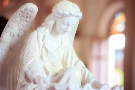 200+ Broken Angel Statue Stock Photos, Pictures & Royalty-Free Images - iStock