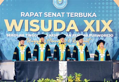 Rapat Senat Terbuka Wisuda Diploma III Keperawatan Periode XIX Tahun