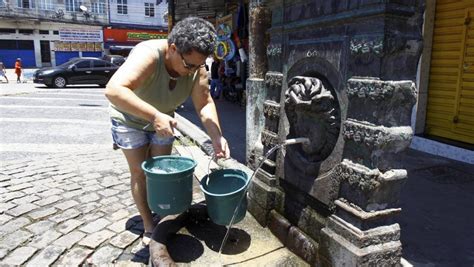 Moradores Reclamam De Falta D Gua Em Pelo Menos Bairros De Quatro