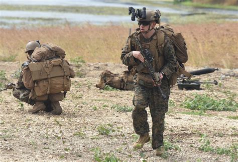 U S Marines Navy Join Forces In Novel Ways During Australia Exercise