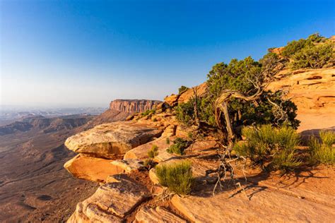 Hiking in Moab: 6 Best Hikes Near Moab, Utah. Arches, Canyonlands & More