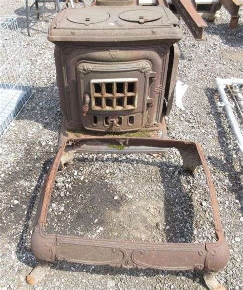 Cast Iron Wood Burning Stove Albrecht Auction Service