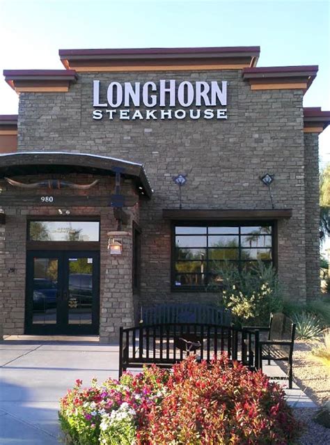 Free Longhorn Steakhouse Gift Card + 10 Frugal Steakhouse Ordering Tips!