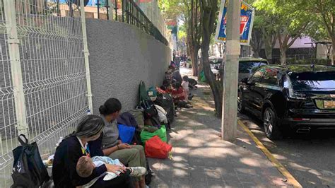 Migrantes Desalojados De Plaza Giordano Bruno En La Cdmx Ahora Viven En