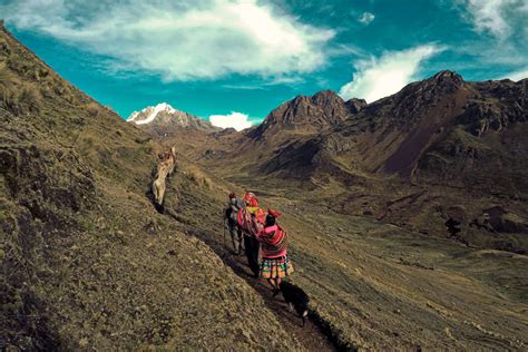 Lares Trek A Machu Picchu Caminata Y Aguas Termales