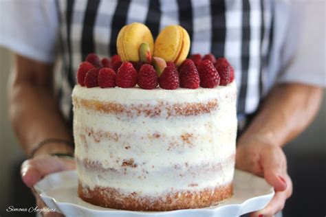 Naked Cake Ai Frutti Rossi E Pesche COCK A DOODLE DOO