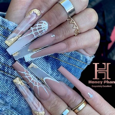 47 Cute Spooky Halloween Nail Ideas 2022 Nude And Gold Halloween