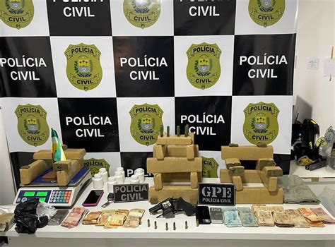 Pai E Filho São Presos Em Flagrante Com 18 Kg Drogas Dentro De Casa E Carro Na Zona Norte De