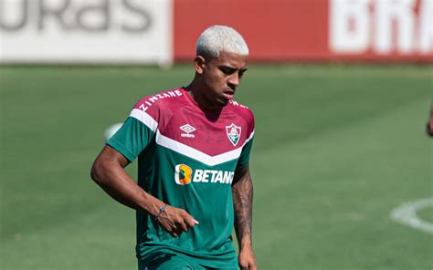 Sem John Kennedy, Fluminense divulga relacionados para a partida contra ...