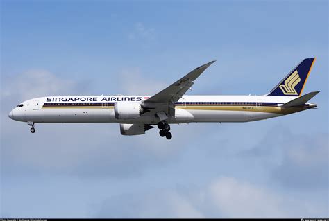 V Scj Singapore Airlines Boeing Dreamliner Photo By Wuthiwong