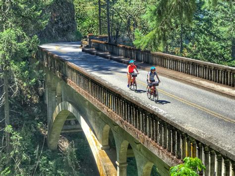 Hike and Bike the Columbia Gorge – Around Portland Tours