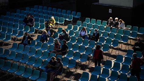 Stadi Cinema E Teatri Svolta Con Il Green Pass La Capienza Aumenter