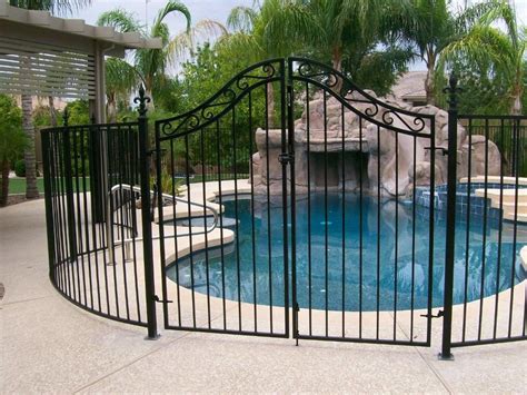 10 Best Pool Fence Ideas With Pictures Decor Or Design