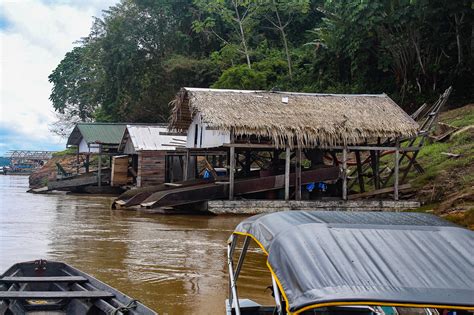 Ribeirinhos do Manicoré enfrentam grileiros fogo garimpo e Geral