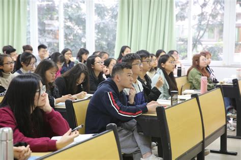 开学首日：教学秩序井然 师生精神饱满 广州大学新闻网