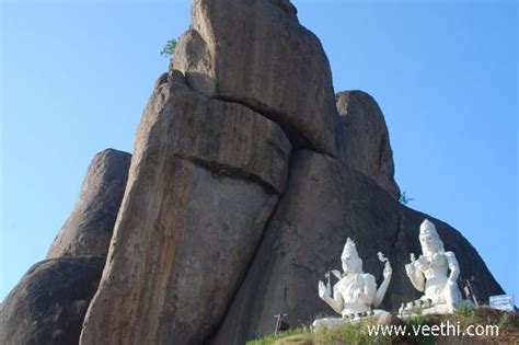 Gigantic rock inside the Warangal Fort | Veethi