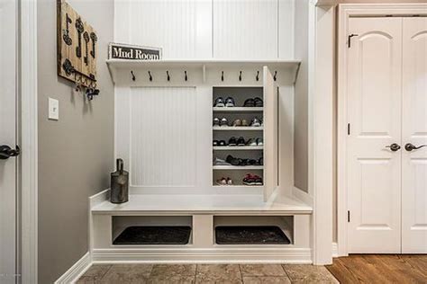 Clever Small Mudroom Design Ideas In Mudroom Design Mud Room