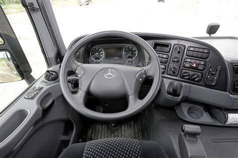 Mercedes Benz Actros Cockpit Automotive News Benz Car Review