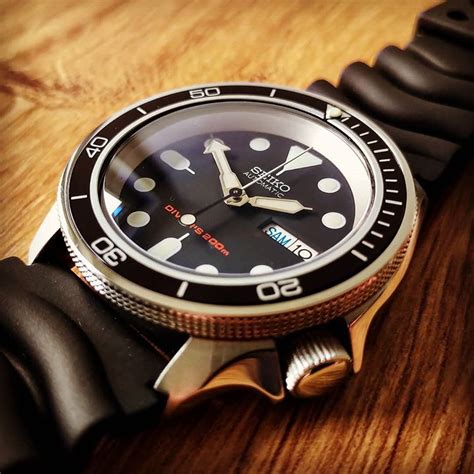 Seiko SKX007 Planet Ocean Mod By Customwatchmod Seiko Uhren