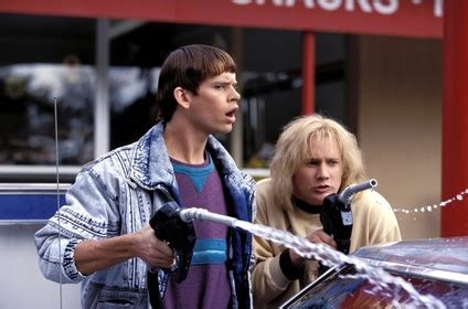 Тупой и еще тупее тупого: Когда Гарри встретил Ллойда (фильм, 2003)