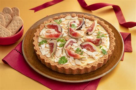 Receita de Torta de Ricota Figo e Amêndoas Receitas Nestlé