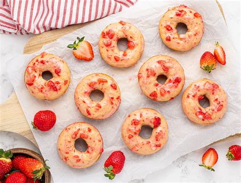 Baked Strawberry Donuts With Tasty Glaze Diy Candy