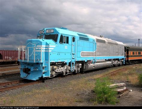 DLMX 644 Northwest Rail Museum EMD SDP40F at Portland, Oregon by Chris ...