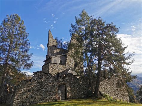 Solve Burg Hohenburg Jigsaw Puzzle Online With Pieces