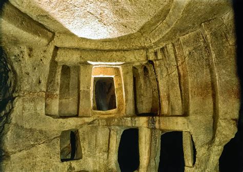 5-five-5: Hypogeum (Malta)