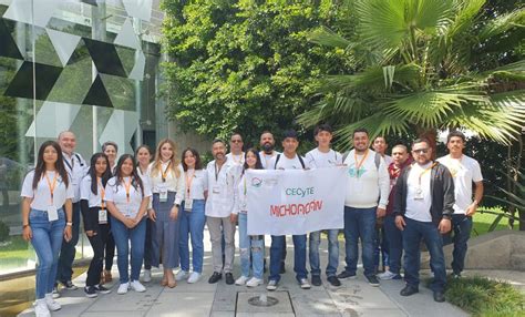 Estudiantes del Cecytem compiten en encuentro de tecnología Quadratín