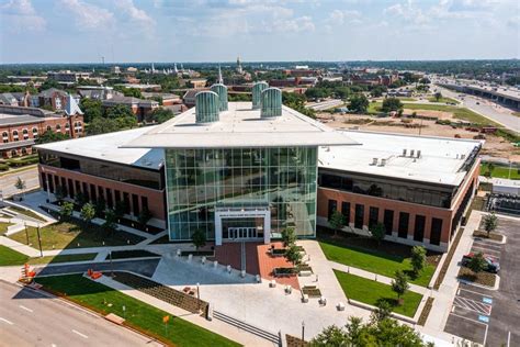 All About The Hurd Mark And Paula Hurd Welcome Center Baylor University