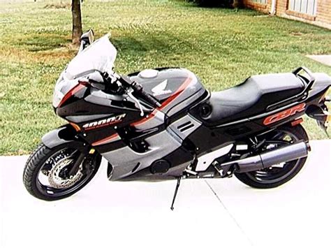 1993 Honda CBR1000F Moto ZombDrive